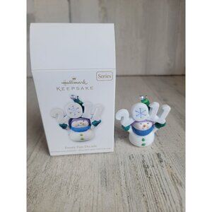 Hallmark Frosty fun decade ornament Xmas glitter Snowman